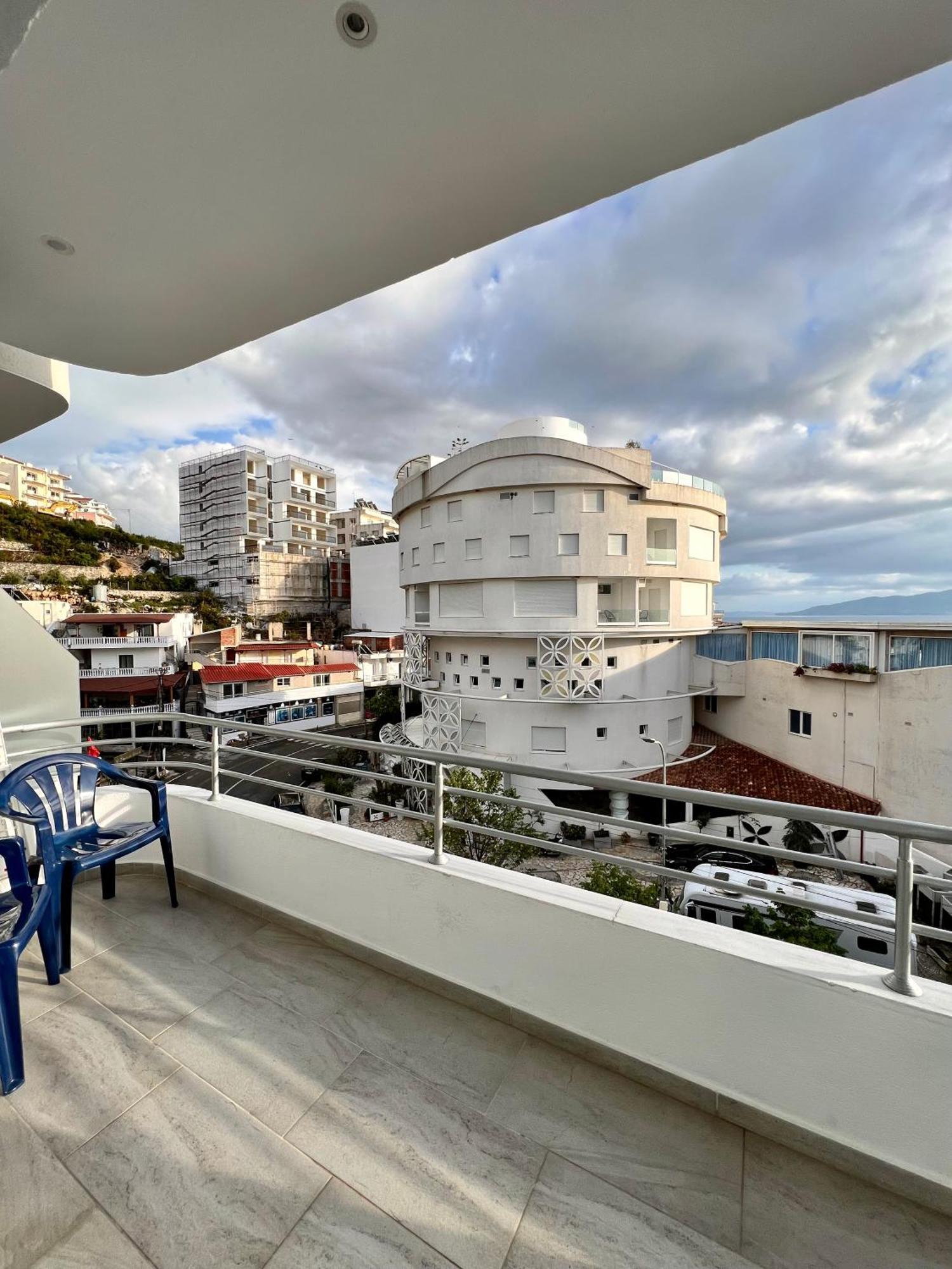 Gjoka Apartments, In Front Of Bougainville Bay Саранда Экстерьер фото